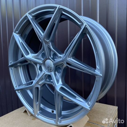 Диски новые 19 дюймов 5/114,3