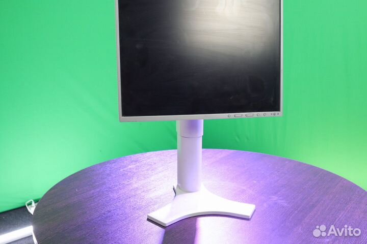 Продам монитор 19' NEC MultiSync LCD1990FXp