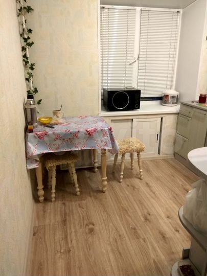 2-к. квартира, 43 м², 2/5 эт.