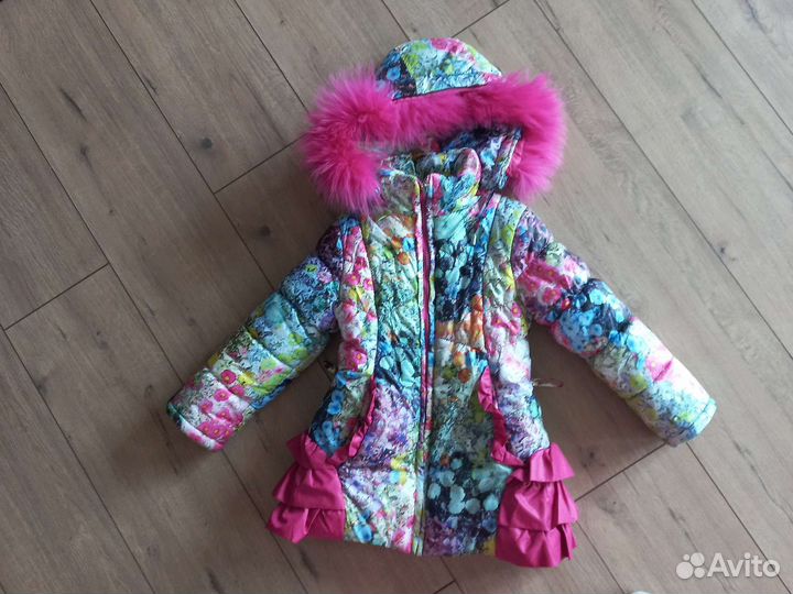 Пальто для девочки 3-5лет