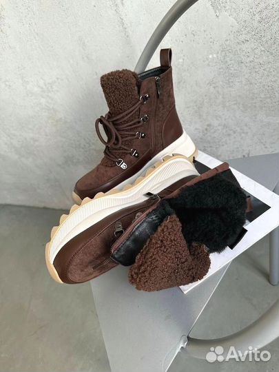 Дутики с мехом женские зимние