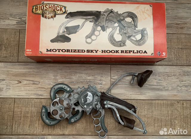 Neca.BioShock Infinite.Motorized Sky-Hook Replica