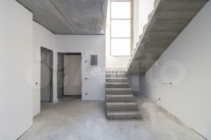 Дом 220 м² на участке 8,6 сот.