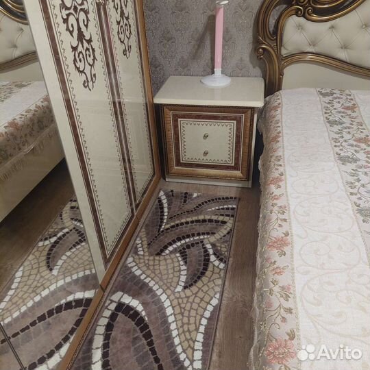 Спальный гарнитур бу