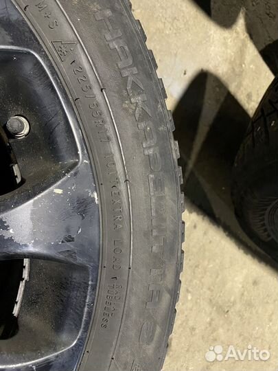 Nokian Tyres Hakkapeliitta 8 225/55 R17