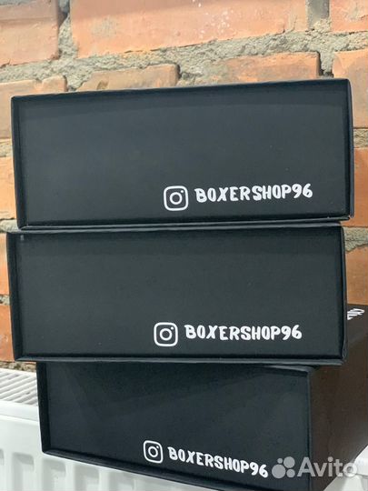 Подарочная коробка (19/19 см)