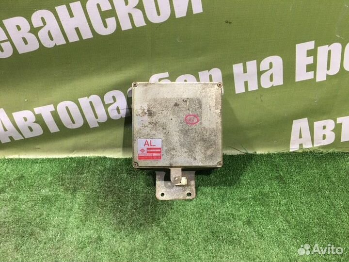 Блок управления двигателем Nissan Bluebird U13