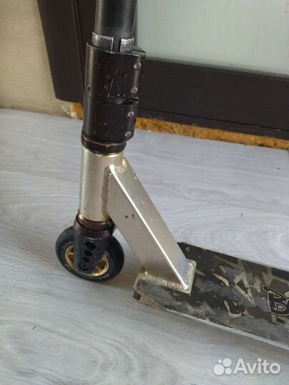 Трюковой самокат