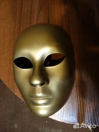 Маска на хэллоуин