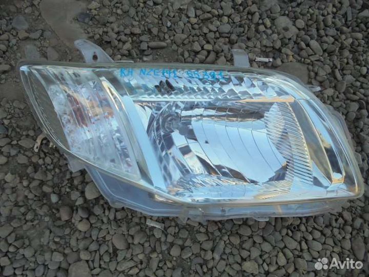 Фара правая Toyota Corolla Fielder NZE141 1NZ-FE
