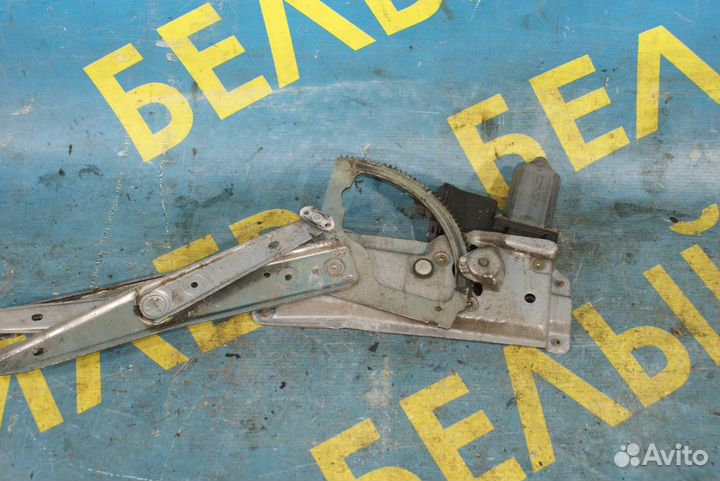 Передний левый стеклоподъемник Opel Vectra B