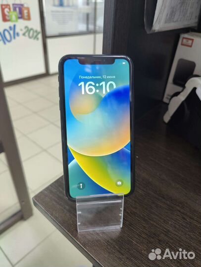 iPhone Xr, 64 ГБ