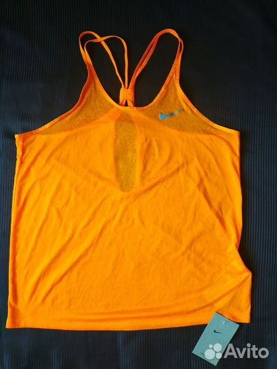 Ультратонкая майка Nike, новая