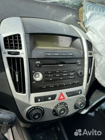 Рамка магнитолы Kia Ceed 1 ED хэтчбек 2009