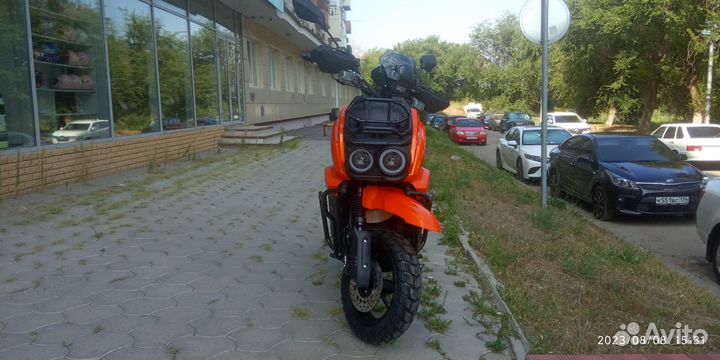 Скутер tmbk tank 50(150)