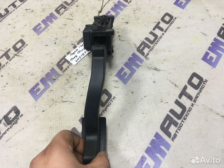 Педаль газа Форд Фокус 2