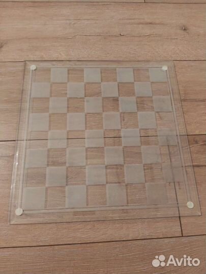 Шахматы стеклянные