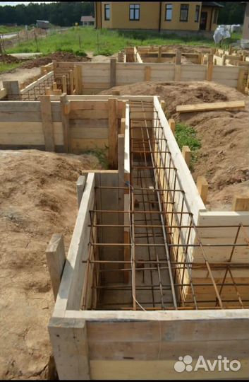 Бригада строителей