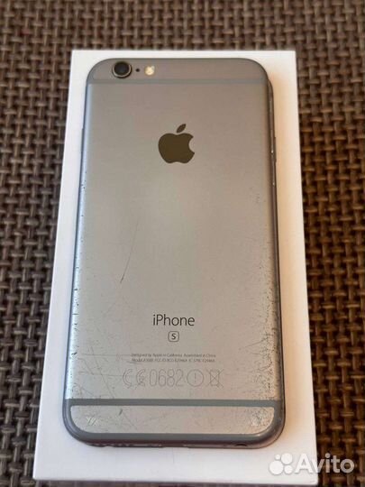 Телефон iPhone 6s 16гб