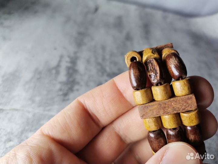 Деревянный браслет