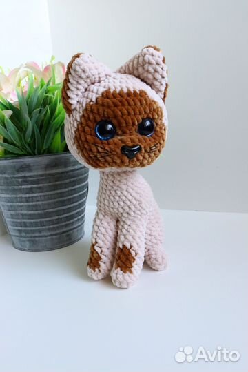 Вязаная игрушка ручной работы