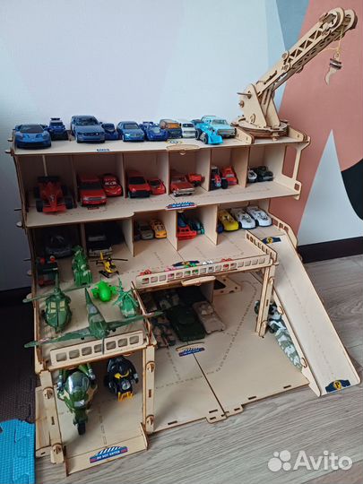 Детский гараж для машинок