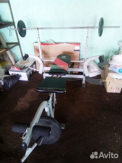 Скамья,стойка для штанги,гриф, блины