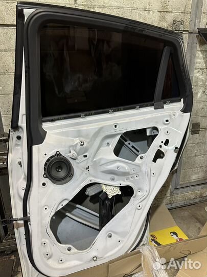 Дверь задняя и передняя правая X6 BMW F16 F86 X6M