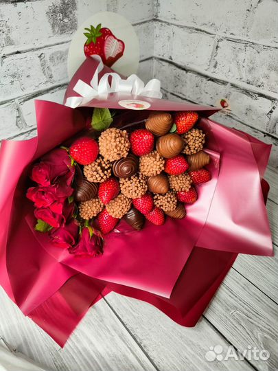 Клубника в шоколаде \ цветы