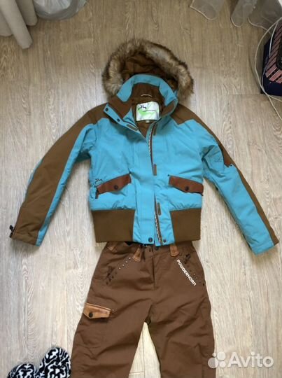 Горнолыжный костюм женский