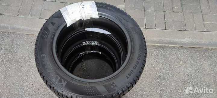 Kumho WinterCraft WP51 165/65 R15 и 185/60 R15 88T