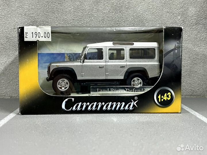 Коллекционная модель Land Rover Defender 1:43