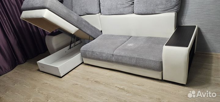 Большой угловой диван раскладной бу