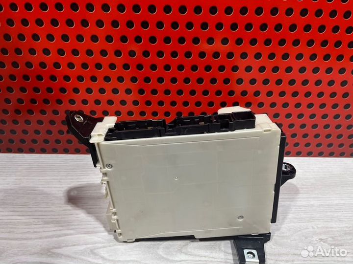 Блок предохранителей Lexus Rx 4 450Н 2021