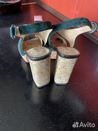 Босоножки женские 39 размер
