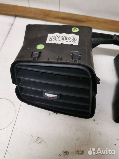 Дефлектор торпеды передний Renault Megane 3 KZ0U