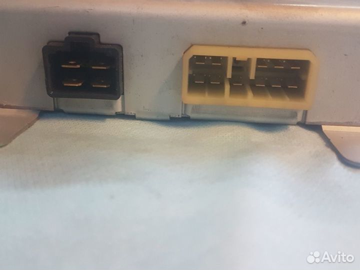 Блок управления регулировкой сидений ssangyong RE