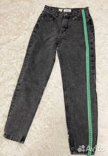 Джинсы bershka mom 34