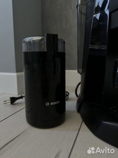 Кофемашина delonghi EC 221.B Кофемолка Bosch