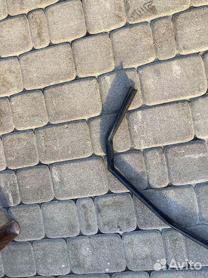 Уплотнитель стекла задний правый kia rio 3