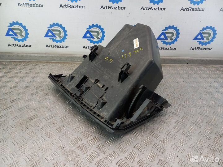 Бардачок Renault Megane 2 1.4 K4JD730 98Л.С 2004