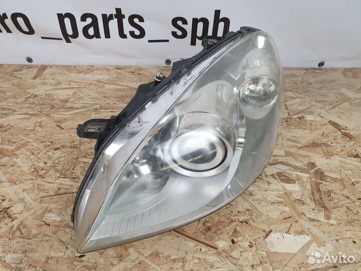 Фара левая ксенон Mercedes W245