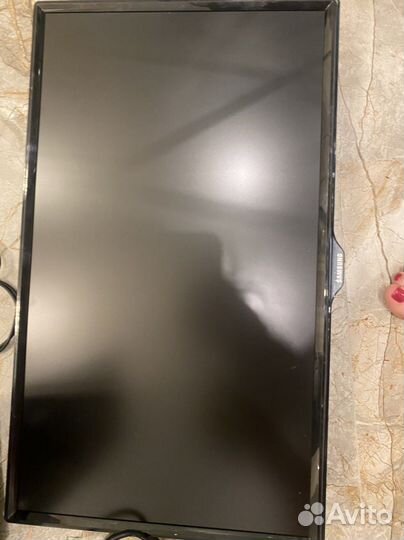 Asus CM6730-RU001O, монитор samsung s24e390hl