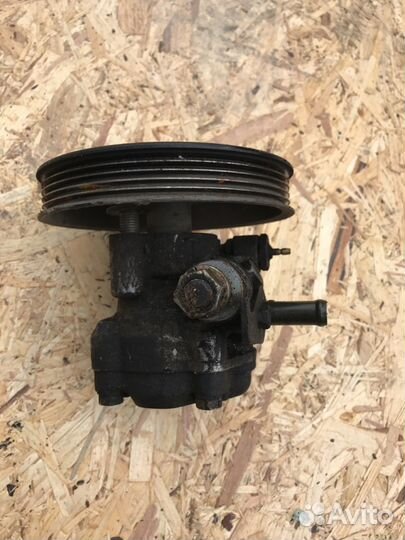 Митцубиси Сигма насос гидроусилителя