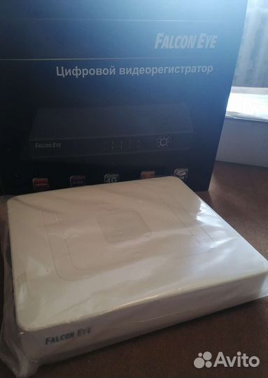 Видеорегистратор Falcon Eye новый с камерами