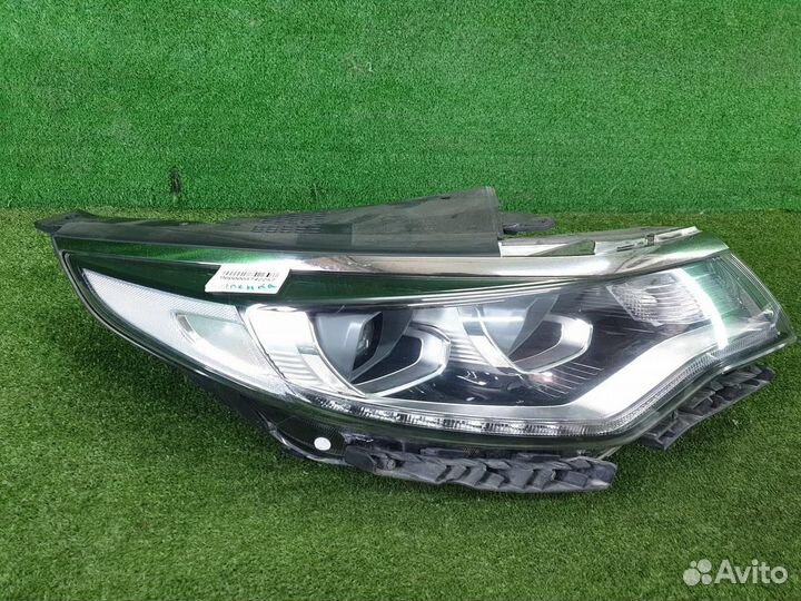 Фара правая Kia Optima