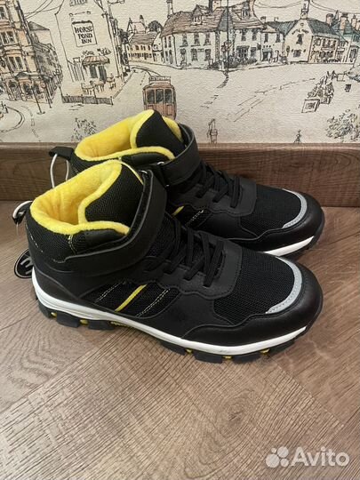 Ботинки для мальчика 38 размер новые