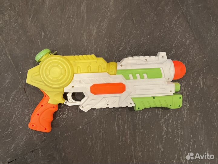 Водный пистолет nerf