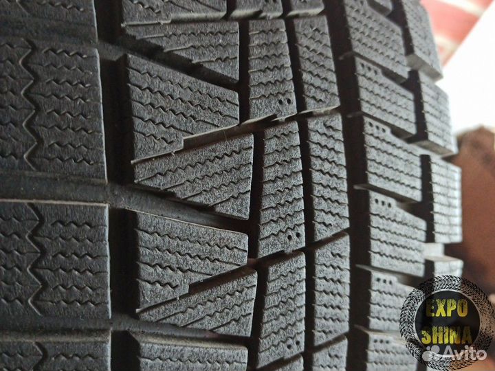 Bridgestone Blizzak Revo GZ 225/55 R17 96Q