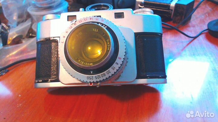 Пленоч фотоаппарат + приемник юность сделан СССР